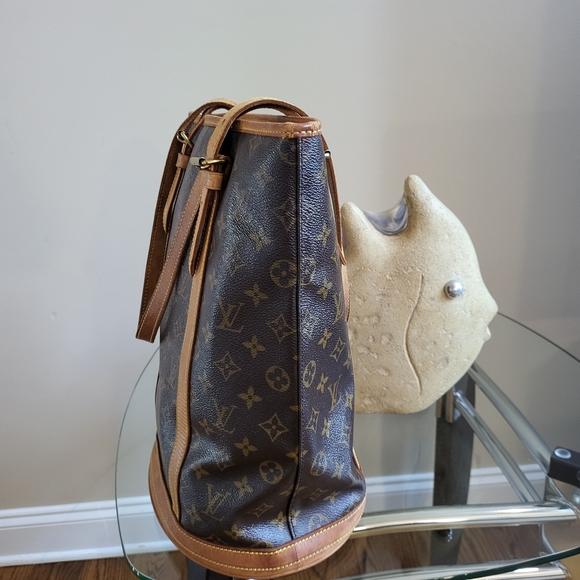 Louis Vuitton Monogram Bucket 27 GM Shoulder Bag.. Authentic,,w/COA... - Picture 4 of 16